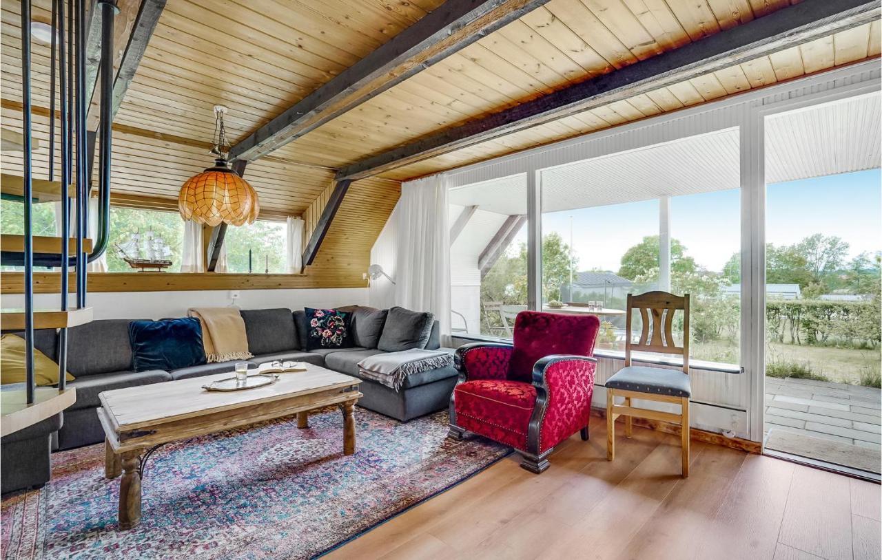 Amazing Home In Logstrup With Kitchen Luaran gambar